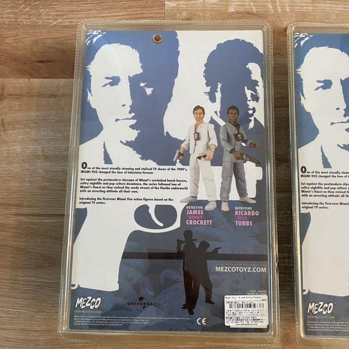 Amazon.co.jp: MEZCO 特捜刑事マイアミバイス Miami Vice アクション