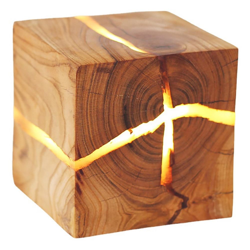 Applique murale bois craqué LED carrée pour sublimer votre couloir et votre balcon