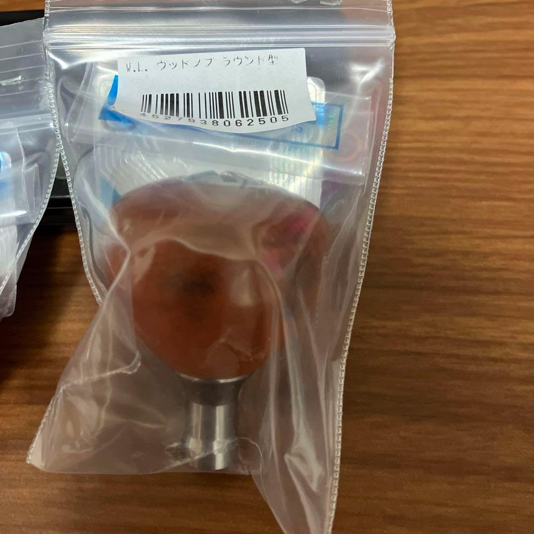 ウォーターランド ウッドハンドルノブ 黄金の楠 ラウンド型 2個