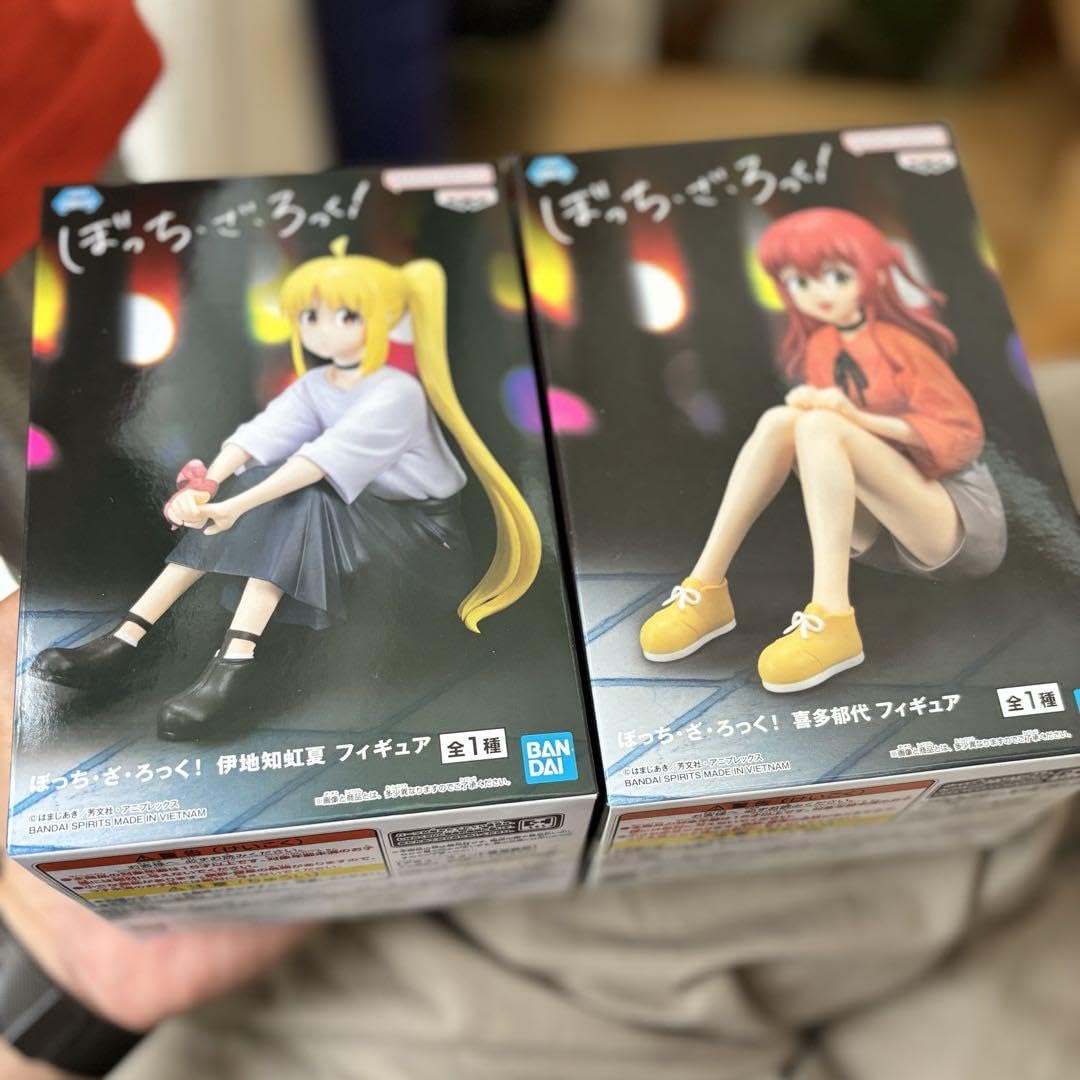 ぼっち・ざ・ろっく　喜多郁代　伊地知虹夏　1/7スケールフィギュア hqdefault.jpg