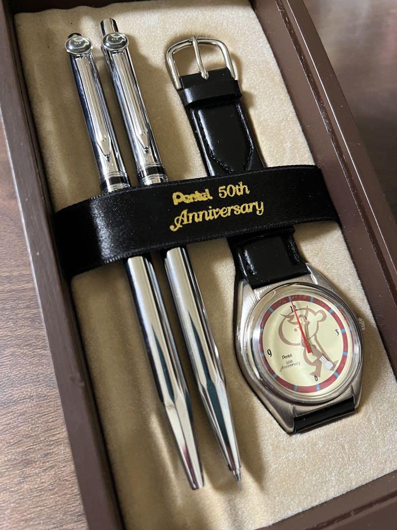Pentel 50周年記念 ボールペンと時計セット Amazon.co.jp: ぺんてる50th ボールペン&シャープ 時計セット : 文房具