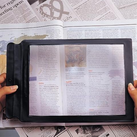 LARGE SHEET MAGNIFIER / MAGNIFYING READING VISION AID Cover