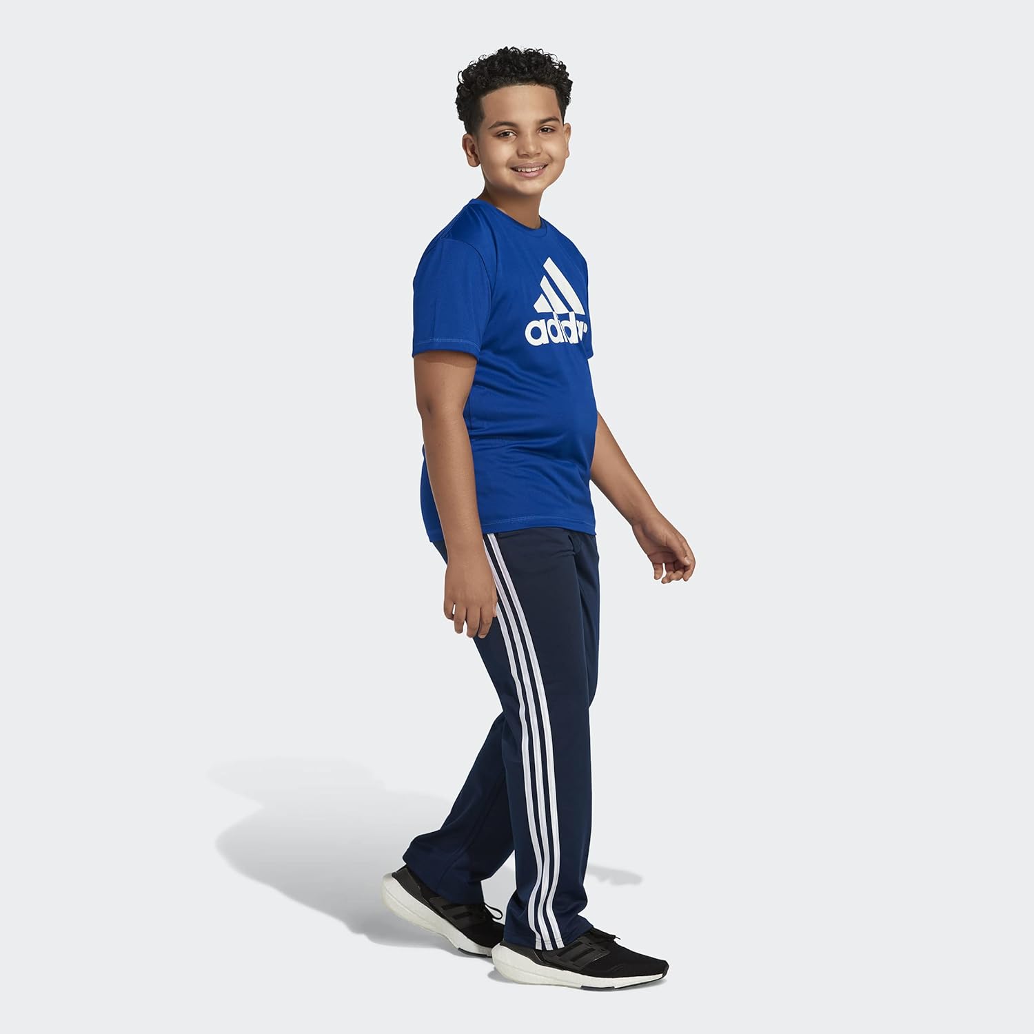 Camiseta Adidas em promoção! Veja a oferta e mais achadinhos de Camisetas 6 Hoje é o melhor dia para comprar Camiseta Adidas com aquele preço maroto! Promoção! Aproveite a oferta! 6