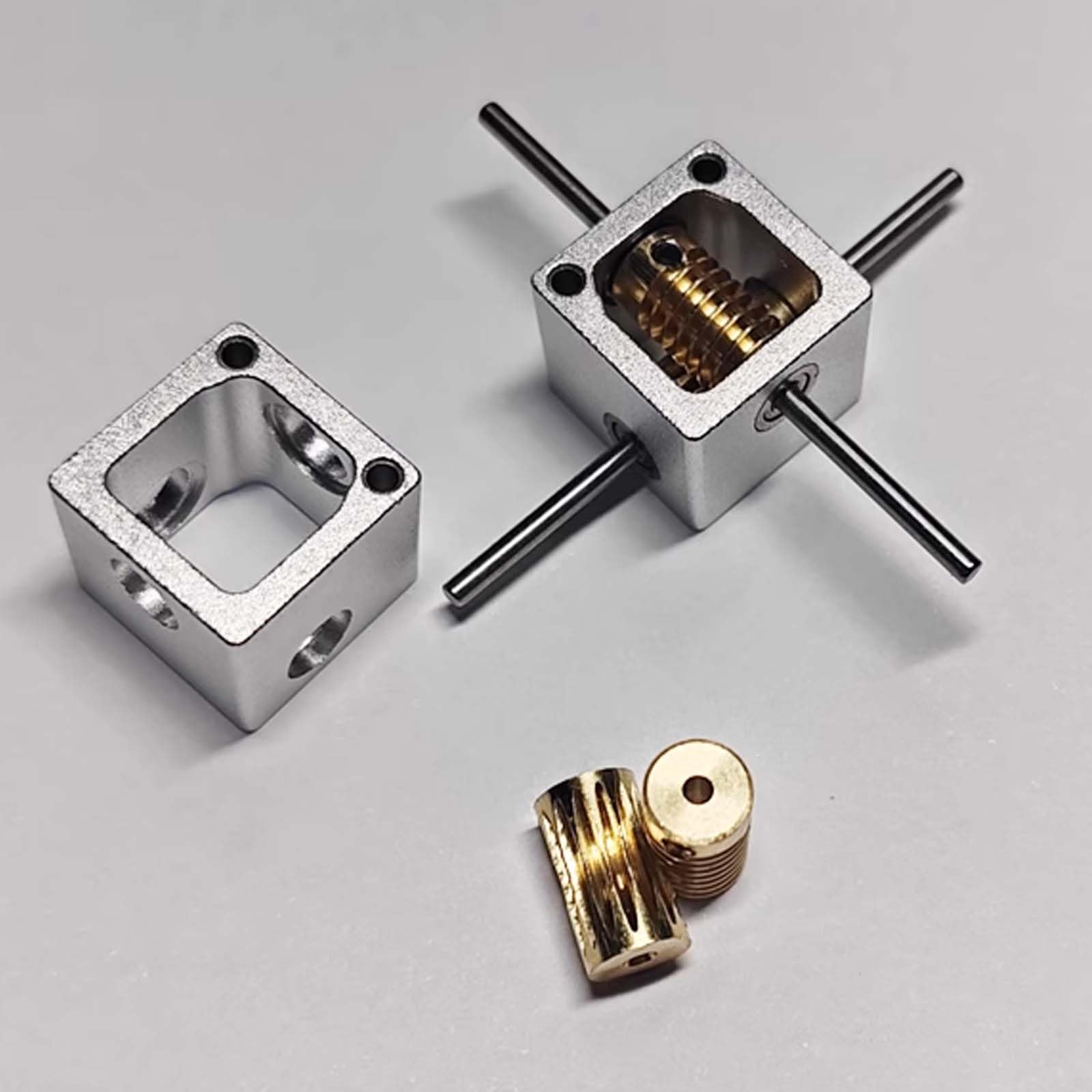 Selbstsperrendes 2/3mm Mini Schneckengetriebe, Rechtwinkliger Dreher, Kleines 90 Grad Untersetzungsgetriebe, Kommutator Getriebegehäuse (A)