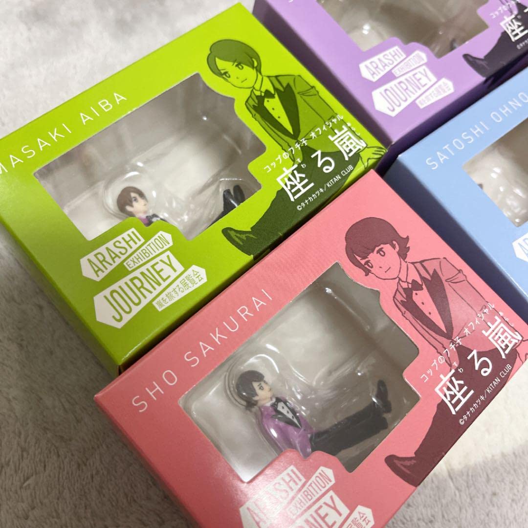 Amazon.co.jp: 嵐展覧会 座る嵐フチ子ダイキャストカー520バス