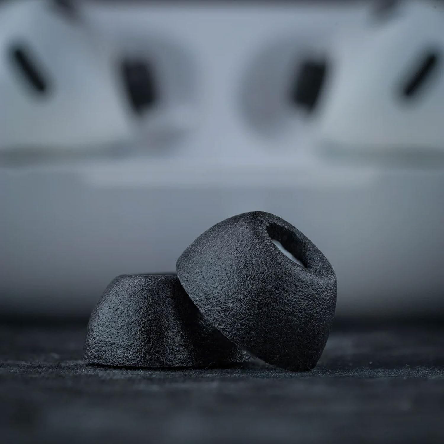 Comply TrueGrip MAX Bouchons d'oreilles pour Pods Pro 3 Noir Taille L Avec chiffon Keepdrum