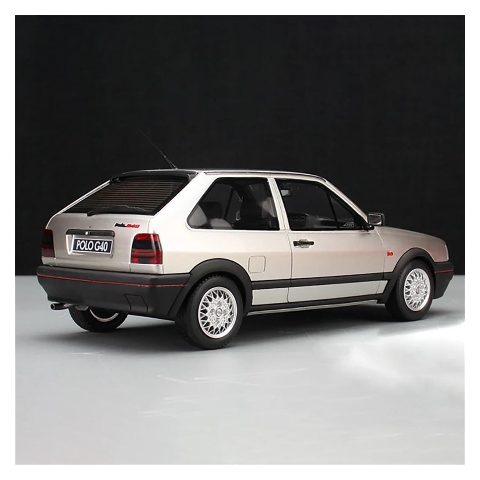 Metallo Scala Replica Resina 1 18 Adatta Per La Decorazione Della Casa Del Modello Di Auto Statica Simulata Volkswagen Polo MK2 G40 Hobby Veicoli Giochi Set
