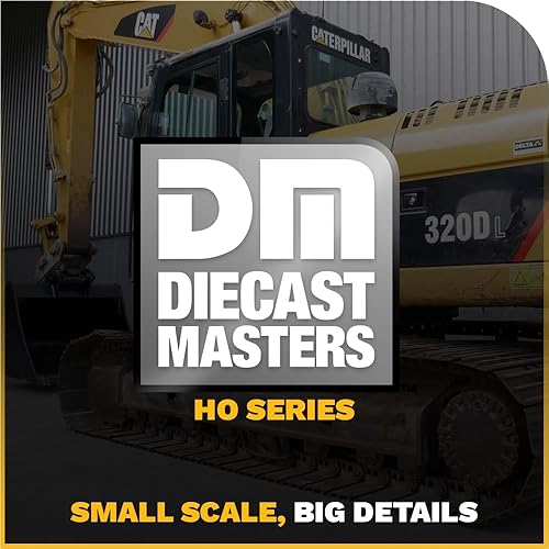 Miniatura 8 de Diecast Masters 1/87 Caterpillar M323F Excavadora con ruedas de ferrocarril, versión amarilla CAT con 3 herramientas, serie de línea alta de escala