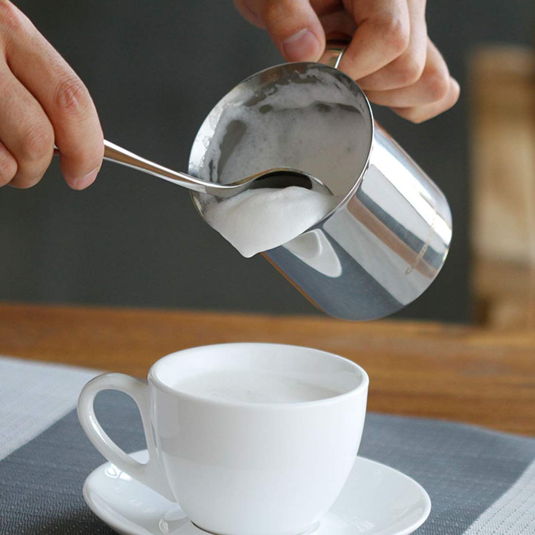 Montalatte Manuale NIUAWASA - Per Cappuccino, Frullati E Uova, Alimentato A Batterie, Viola