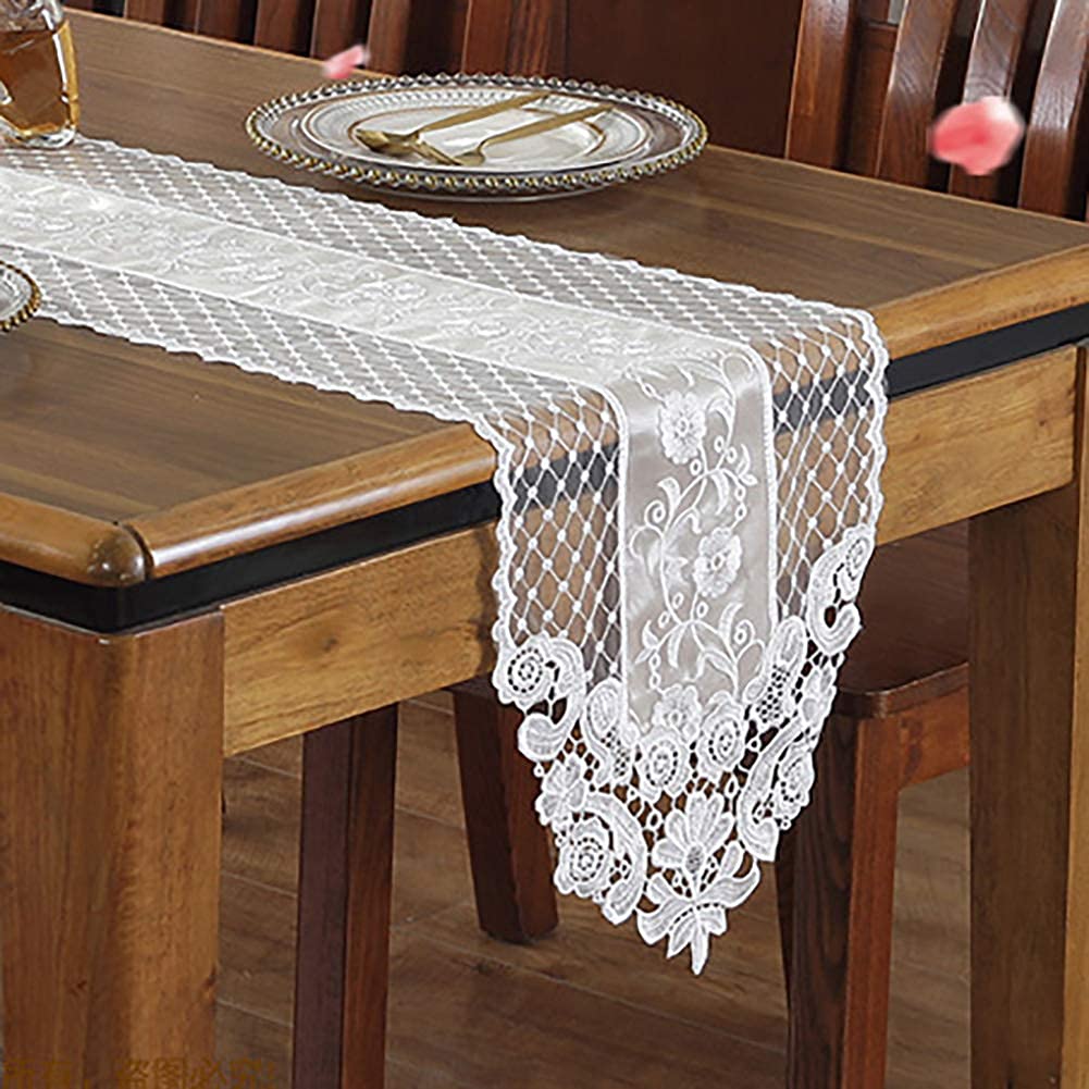 Chemin de table en dentelle 30x180cm pour protéger et embellir une table usée