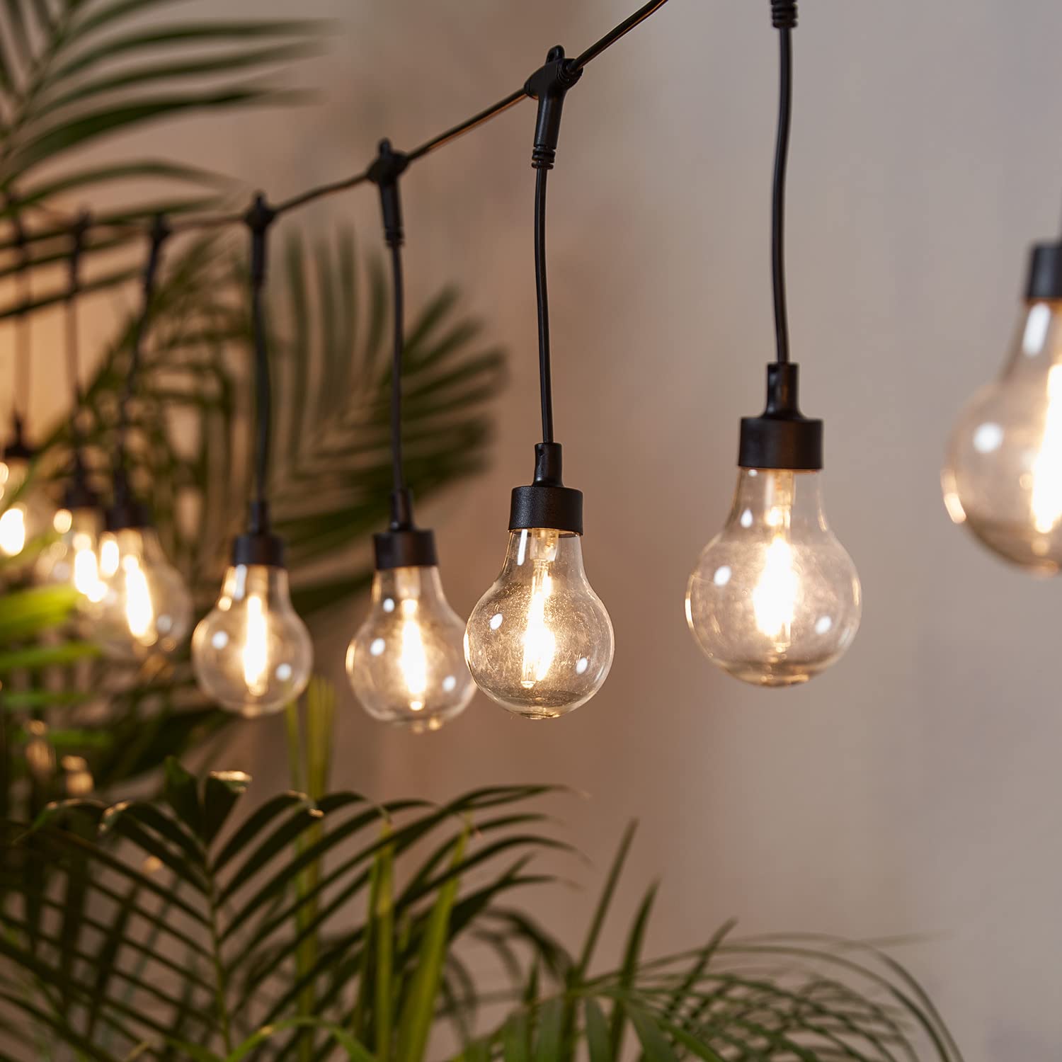 Lights4fun 20er LED Party Solar Lichterkette Außen mit Fernbedienung Dimmbar mit Timer Gartendeko Beleuchtung Balkon Deko Lichterkette Kugeln Lichterkette Glühbirnen
