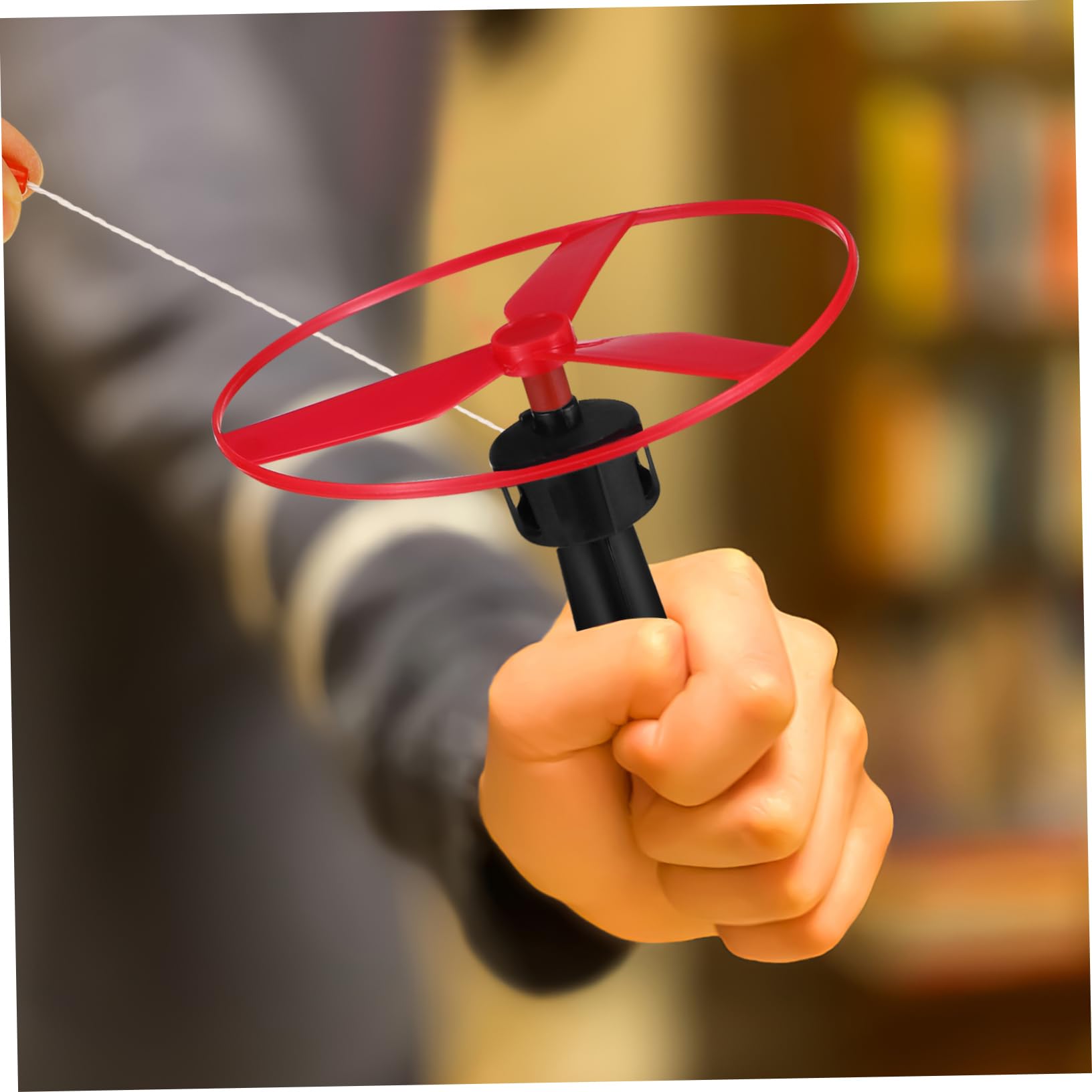 BESTonZON Pull String Flying Saucer UFO Toy Aerodynamic Disc Outdoor Boys and Girls Toy Random Color