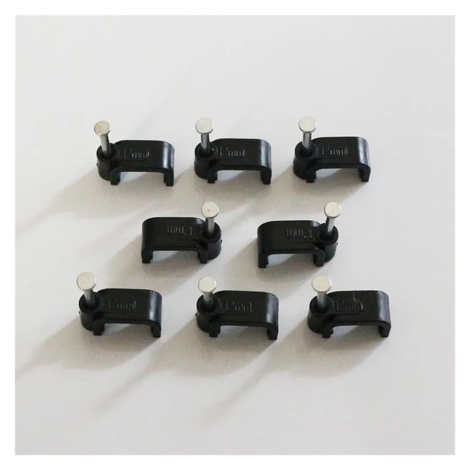Kabel posprzątany Zaciski do gwoździ do kabli, zaciski do drutu, 100 szt. Płaskie paznokcie zacisk do kabli do montażu na ścianie domu DIY zacisk kwadratowy mocowanie kart biurowych (9mm)(12mm)