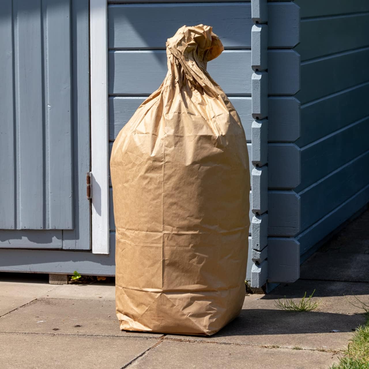 2 x organic bin liners, 60 litres, made from recycled paper, 100