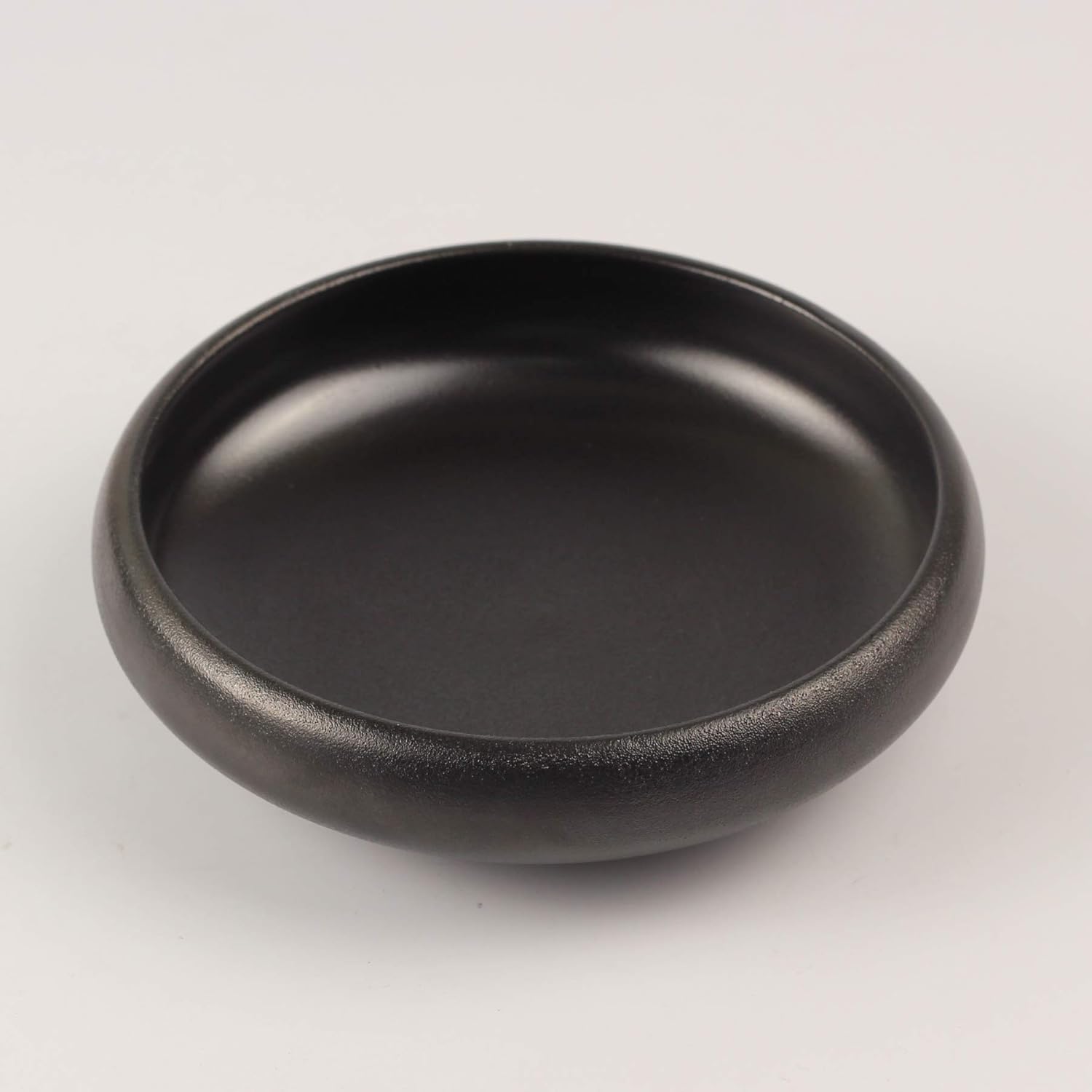 Uaral Japanese Salad Plate,8 Inch Black Plates and Bowls Set,Stoneware Pasta Bowl Set of 2,20 oz(Texture Matte Black) image 5