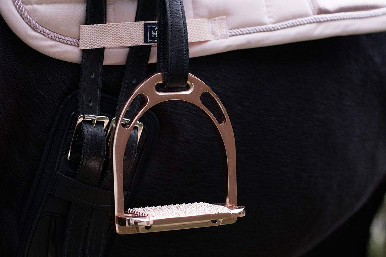 HKM Space Aluminium Stirrup One Pair Pink 4.75 - Image 3