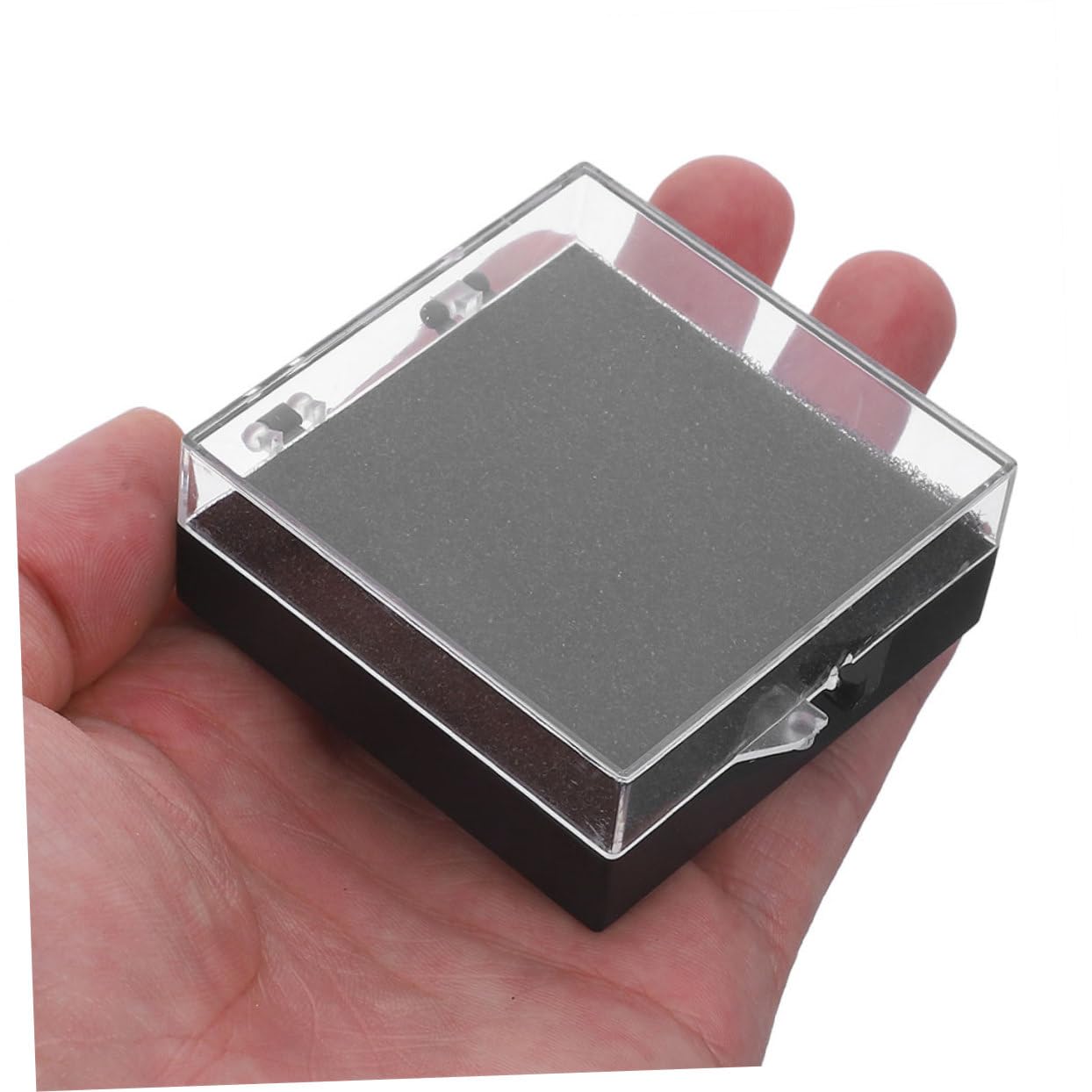 VICASKY 15 Scatole Porta Badge Quadrate Trasparenti Con Cuscinetto Nero – Espositore Per Spille, Medaglie E Piccoli Gioielli, Organizer Da Casa O Negozio