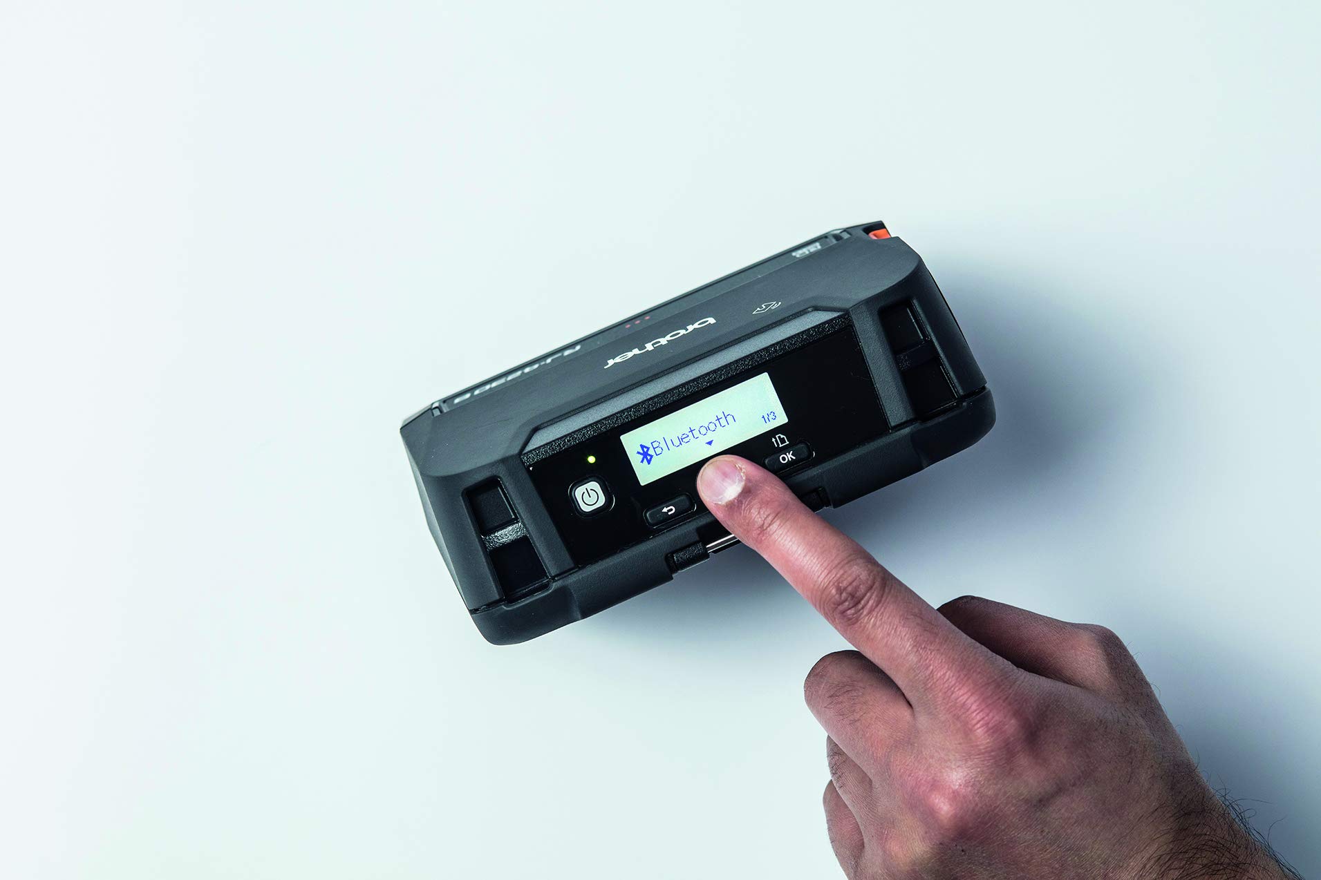 Brother RJ4230B | Stampante portatile fino a 4" | Termica diretta | USB, Bluetooth e NFC | Fino a 127 mm/sec | Colore Nero