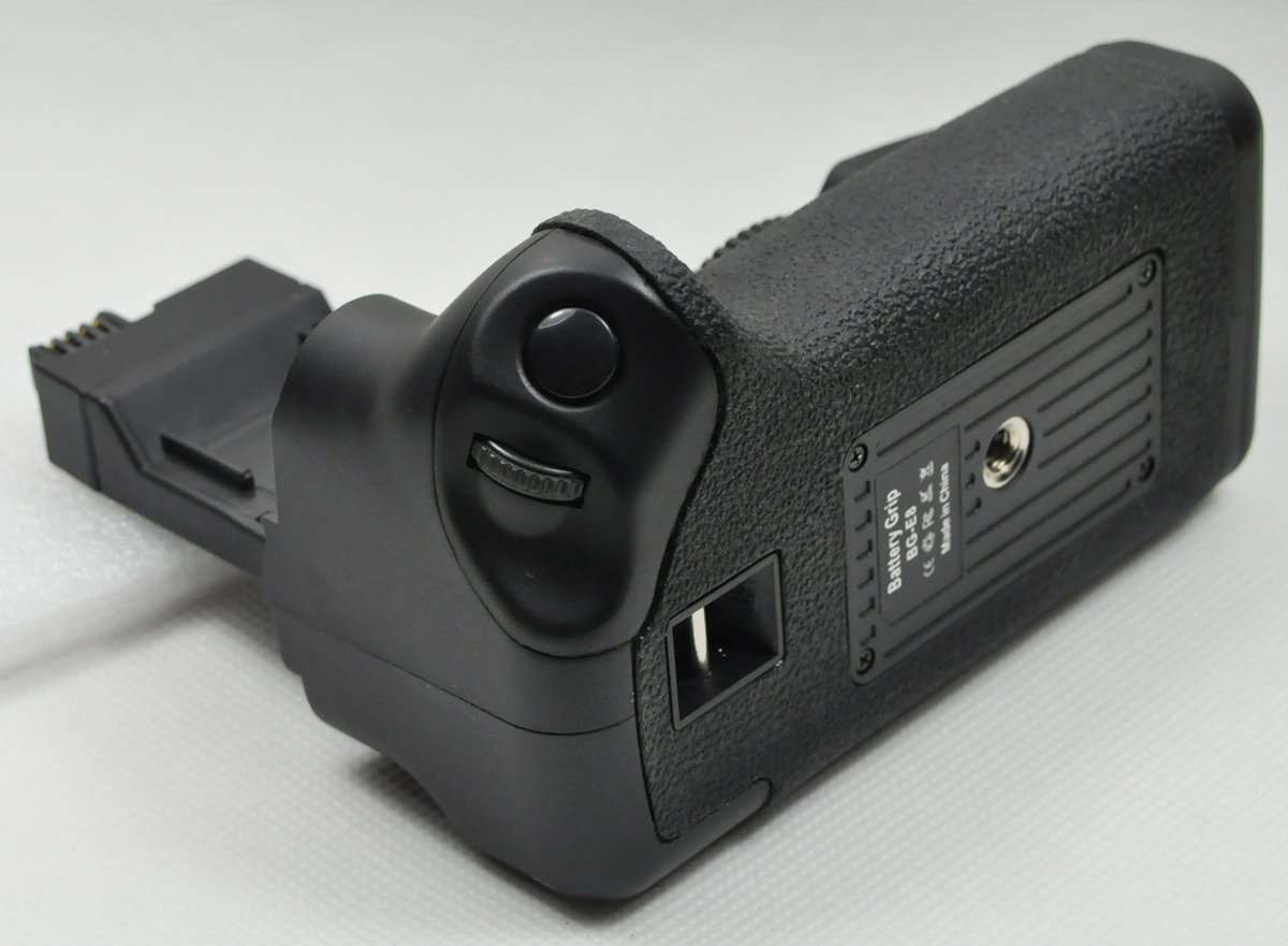 Canon EOS 20D BG-E2 バッテリーグリップ Amazon.com : Canon BGE2 Battery Grip for the EOS 20D and EOS