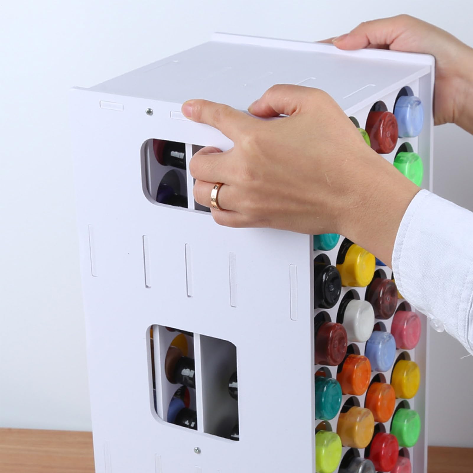 Organisateur pour le stockage des peintures artisanales