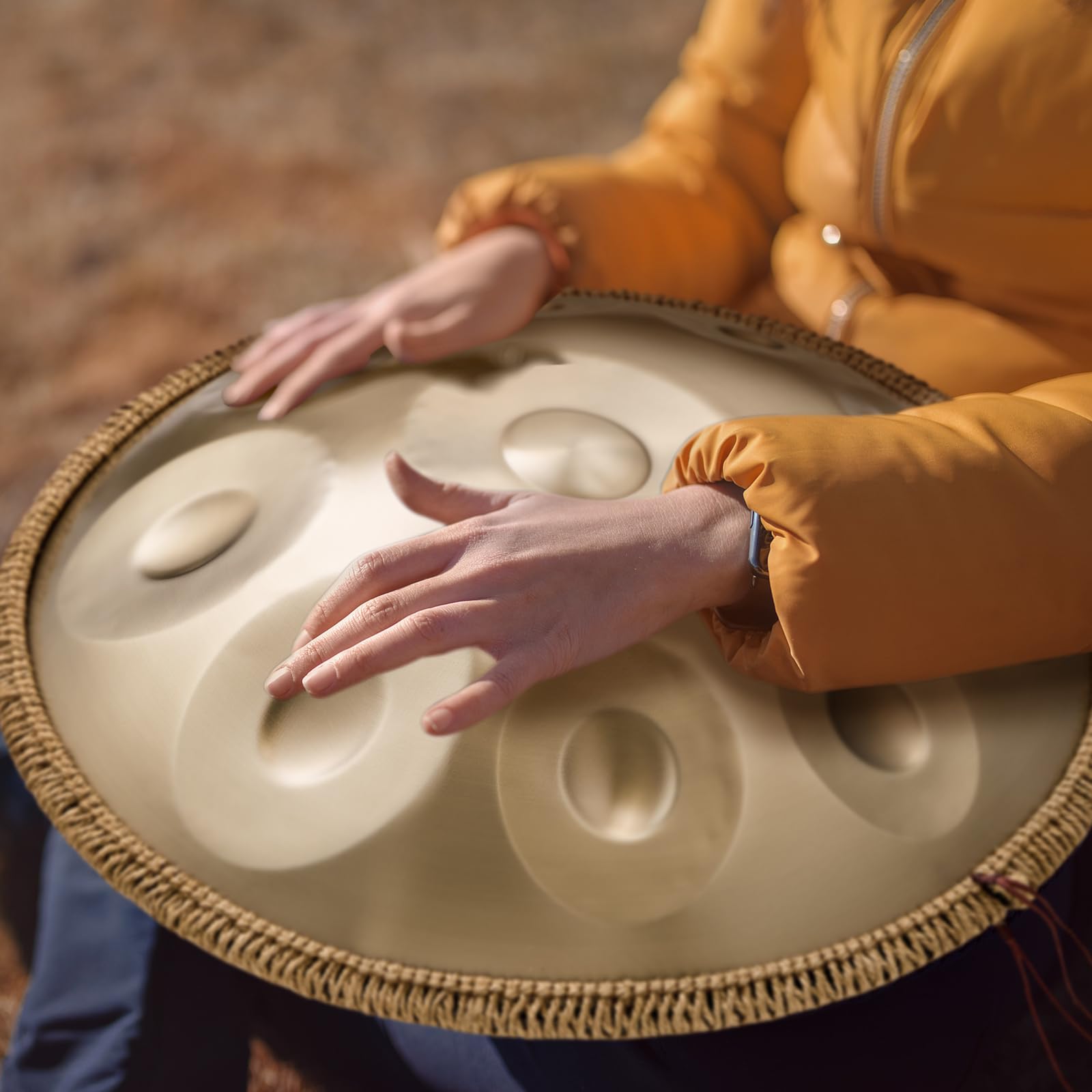 VEVOR Handpan Tamburo 550 mm, 10 Toni in Re Minore - Con Mazze, Supporto, 432 Hz Borsa per Trasporto - Strumento Sonoro Curativo per Adulti Principianti