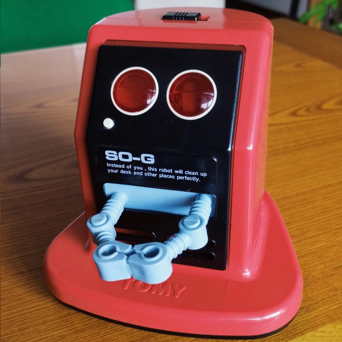 sanyo ROBO ハンドクリーナー 掃除機 ロボシリーズ 動作品 Amazon | トミー 卓上クリーナーロボ ソージー SO-G お掃除ロボット
