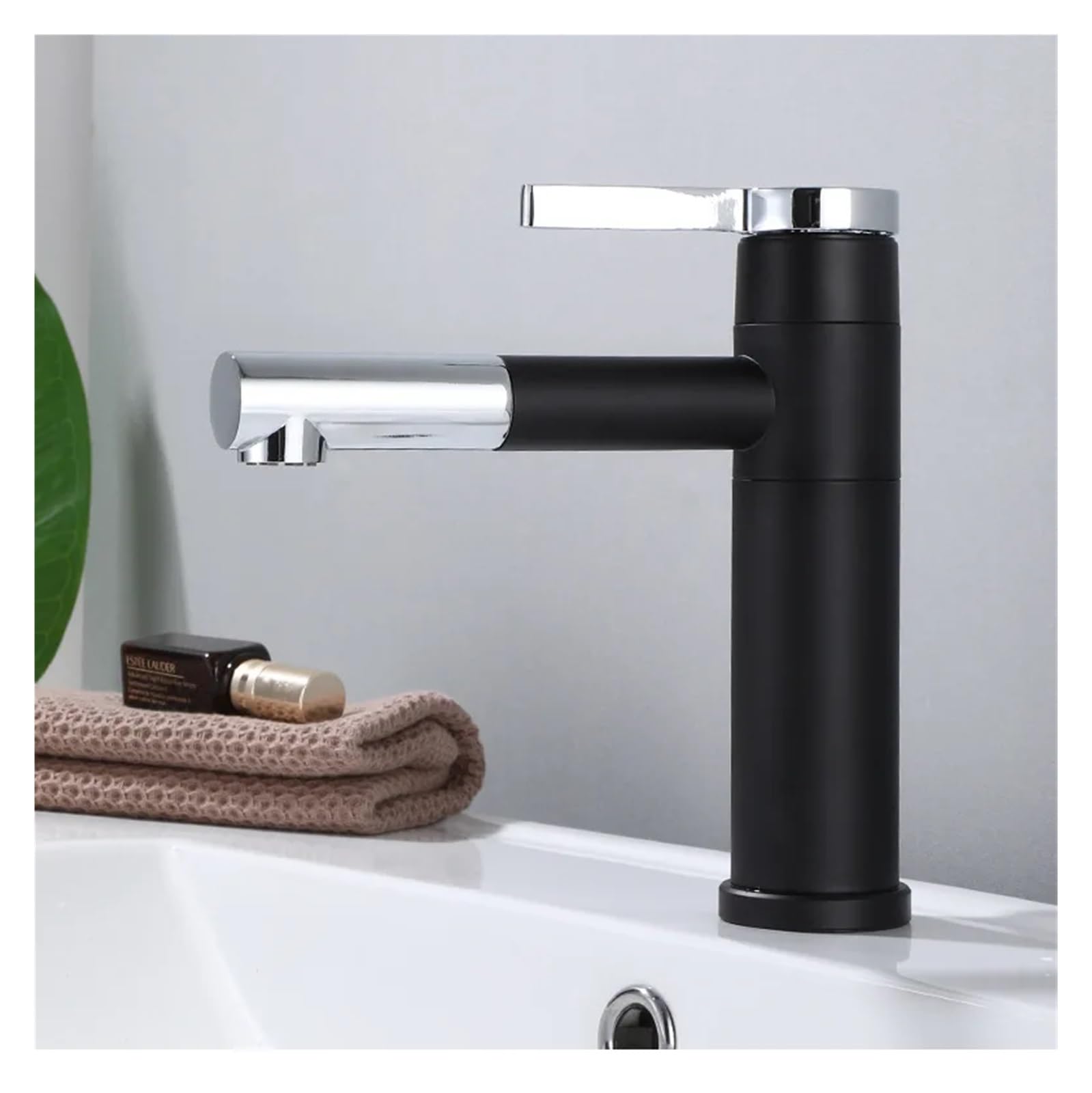 Robinet de lavabo chaud et froid en acier inoxydable premium au design gris pistolet épuré