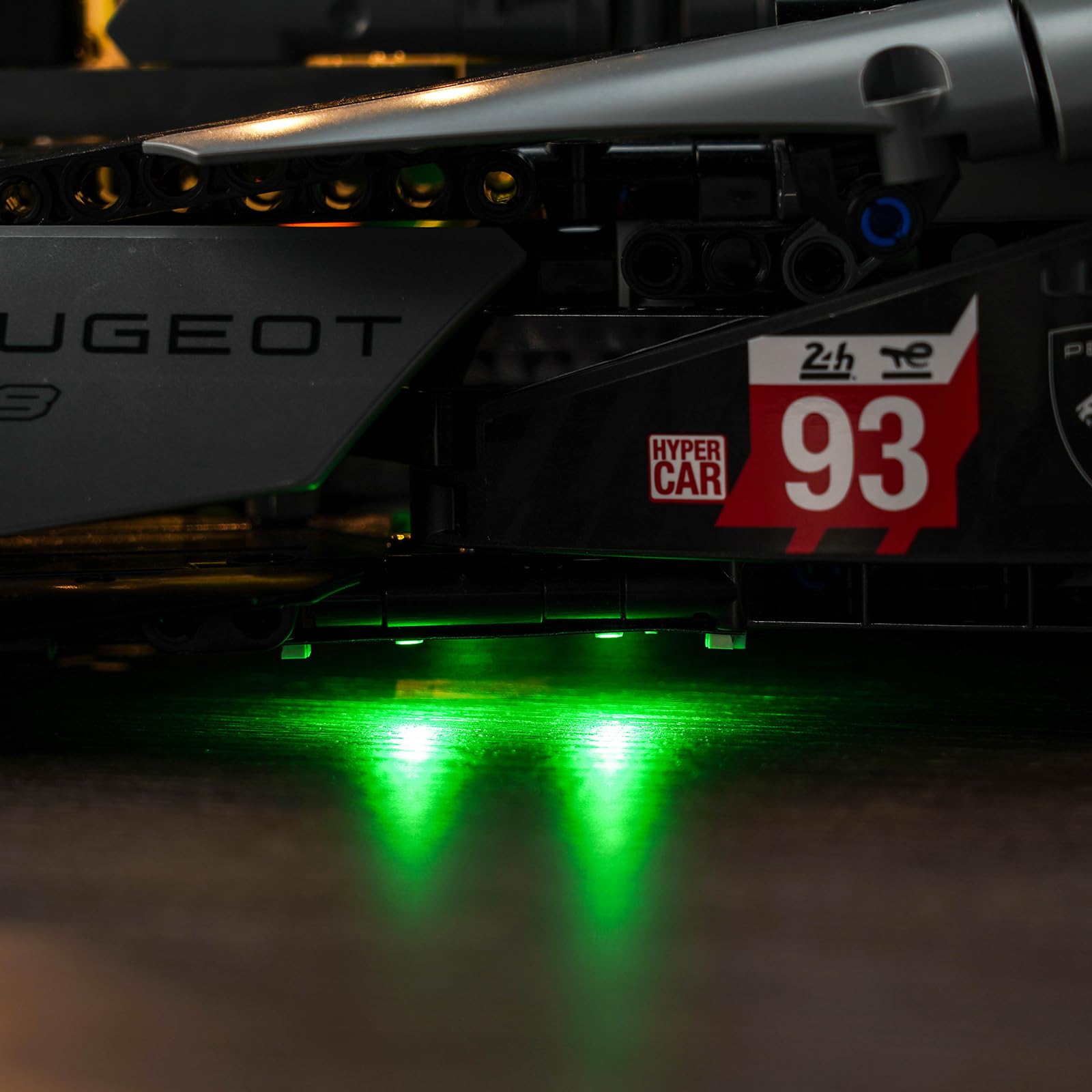 Kit d'éclairage LED pour Lego 42156 Technic Peugeot 9X8 24H Le Mans Hybrid Hypercar (Pas Un modèle Lego) Version de Mise à Jour Kit d'éclairage de décoration pour Lego Le Mans Hybrid Hypercar