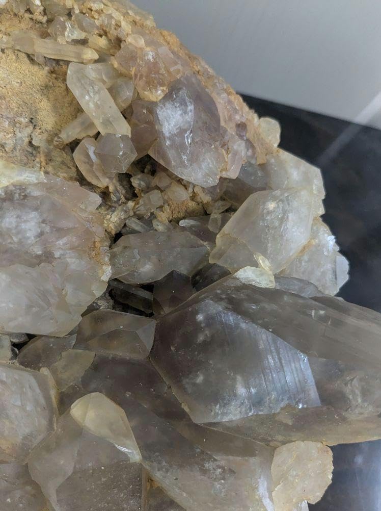 大特価】 台付き レムリア 特大水晶クラスター