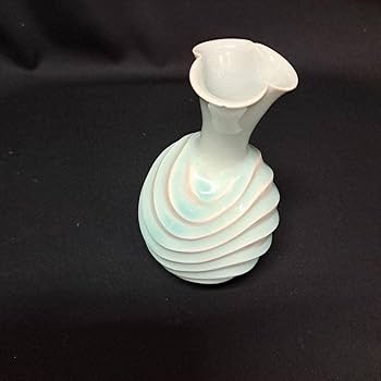 青い絵柄の白磁花瓶 青い絵柄の白磁花瓶 楽天市場】青白磁 花瓶の通販