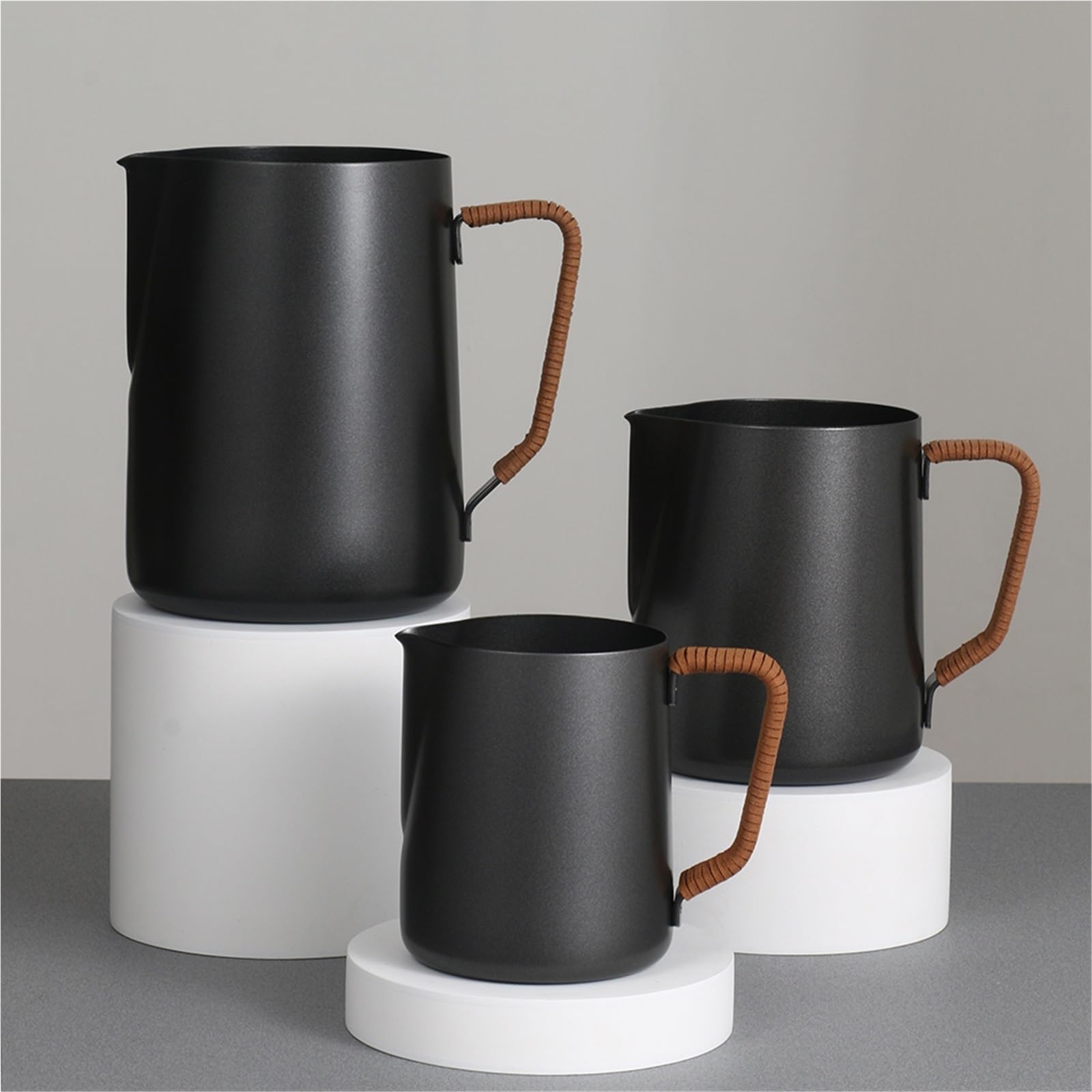 Jarra for espumar leche, 2 uds., jarra de café expreso, artesanal Barista, Latte, acero inoxidable Para café(600ml-black)