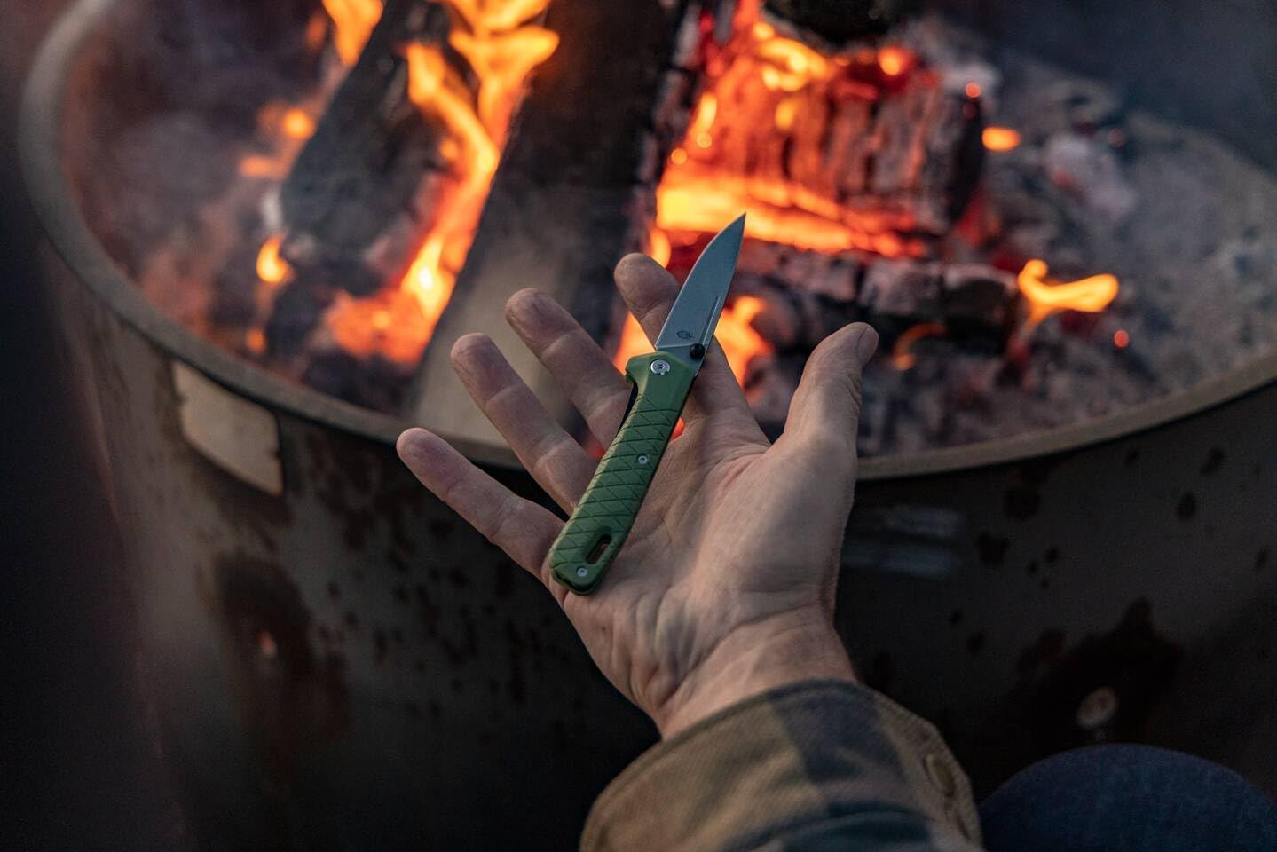 Gerber Navaja con Gancho para Cinturón, Longitud de la Hoja: 7,9 cm, Nylon Reforzado con Fibra de Vidrio/Acero 7Cr17MoV, Verde, Zilch, 1067530