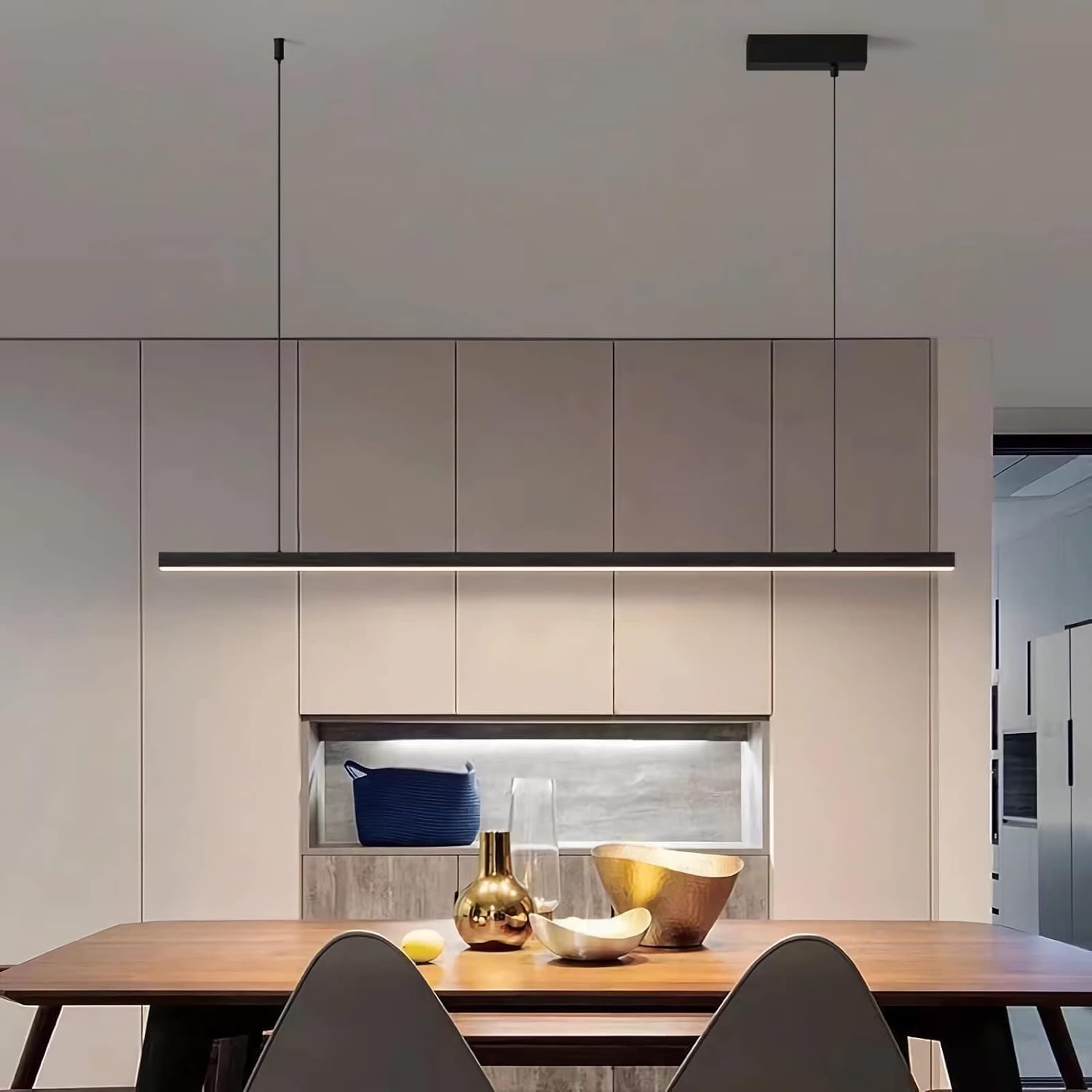 LED Pendant Lamp Dining Table Dimmable, Modern Pendant Lamp with Remote Control, Linear Design Pendant Lamp, Height Adjustable Chandelier Lamp for Dining Room Kitchen Office Lamp (Black, L120cm)