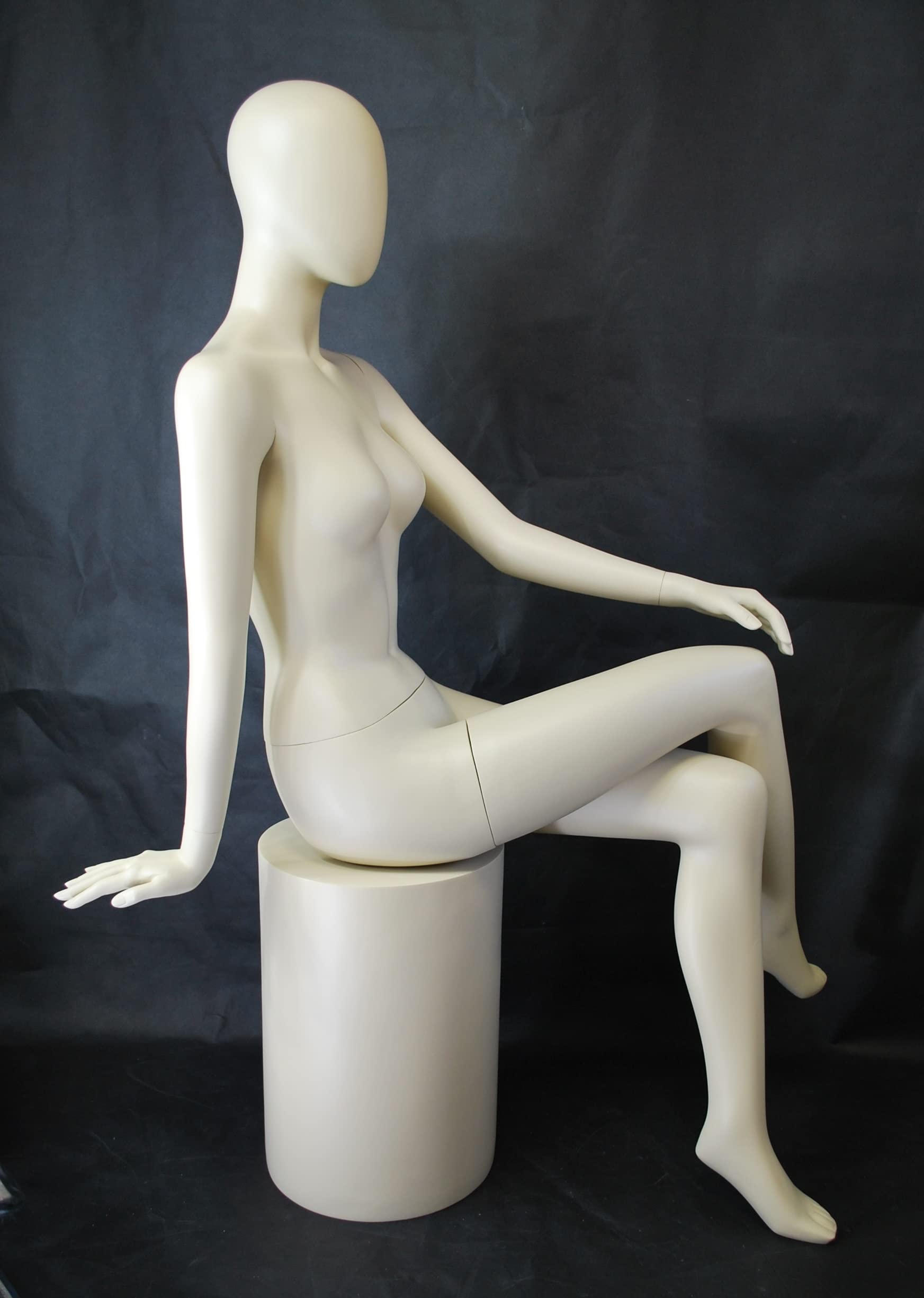 【期間限定】女性用マネキン ナチュラル肌色 Amazon.co.jp: マネキン女性全身リアルボディ MD-A67N 肌色 座る