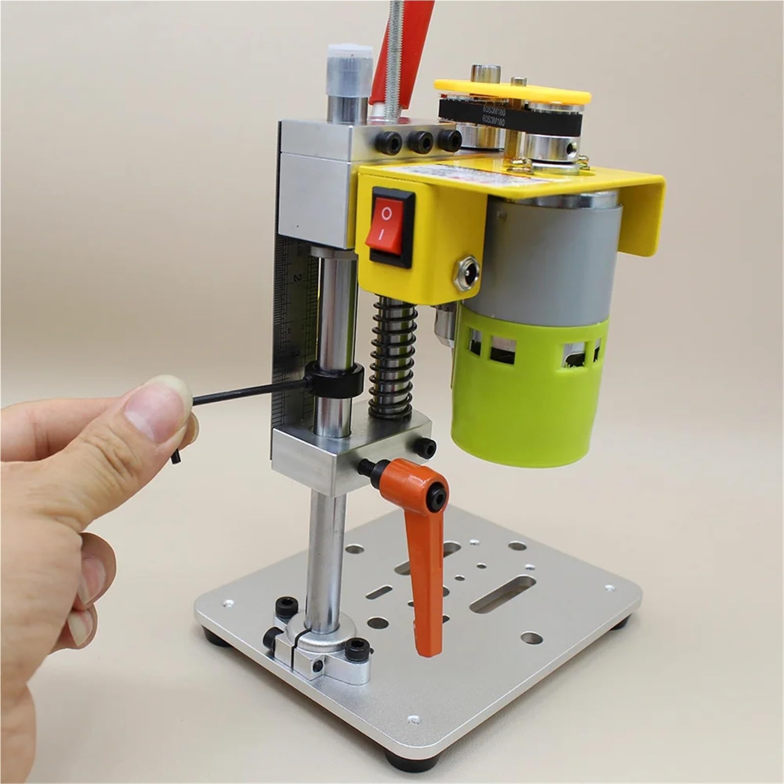 Trapano da tavolo di precisione CNC Mini trapano a colonna banco portatile B10 Chuck Fai te Metallo Legno Giada Artigianato Strumento Macchinari da officina