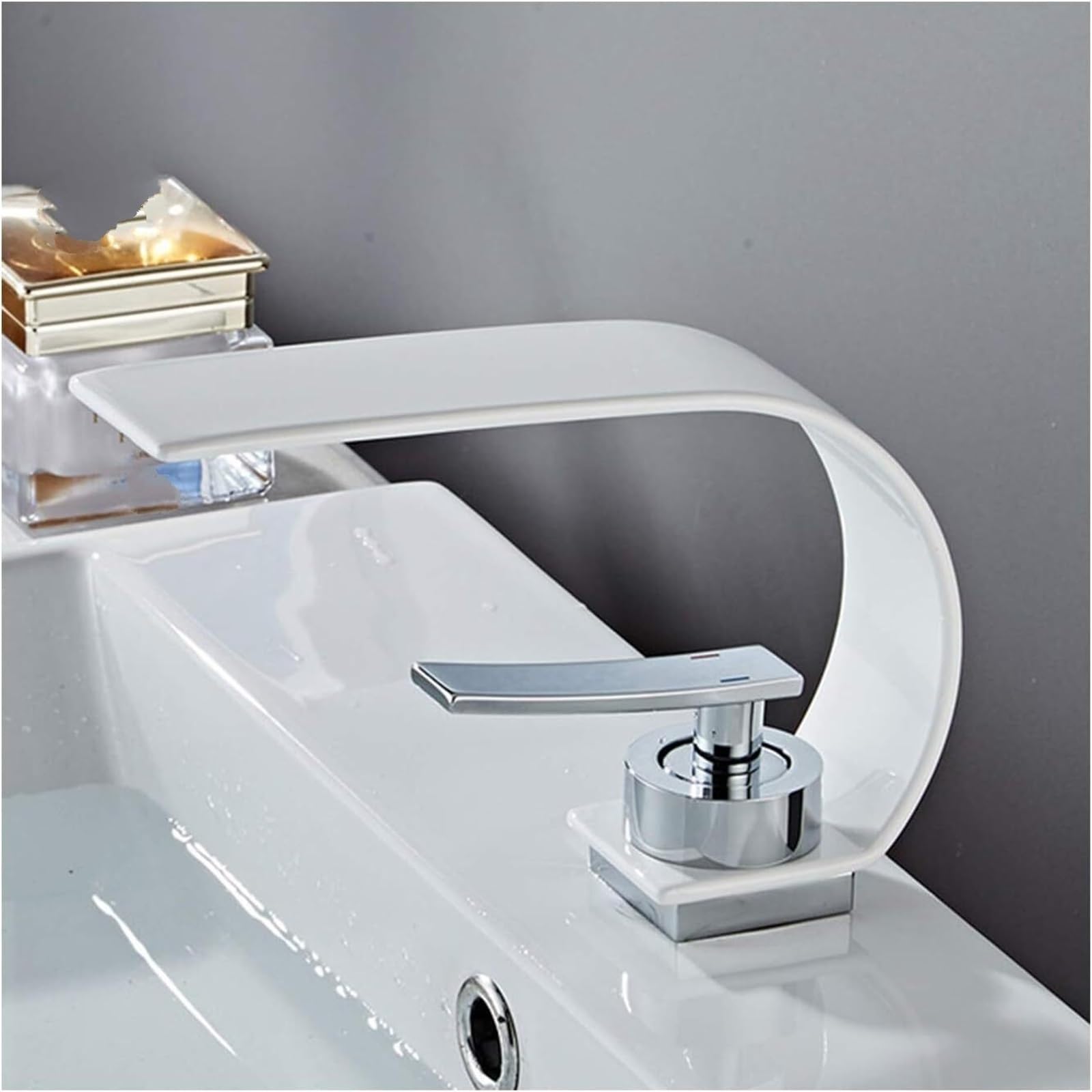 Robinet de lavabo cascade en laiton électrolytique durable