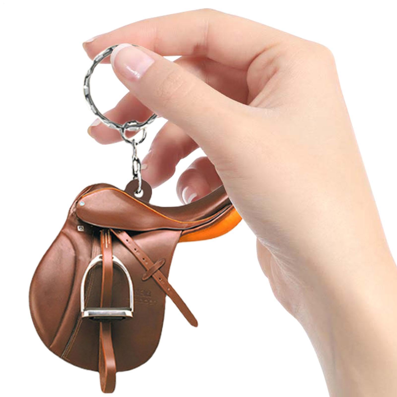 Llavero De Silla De Montar: Elegante Colgante De Llave De Caballo, Diseño De Silla De Montar Plana Elegante, Occidental + Duradero, Material Resistente De Aleación Certificado, para ESP