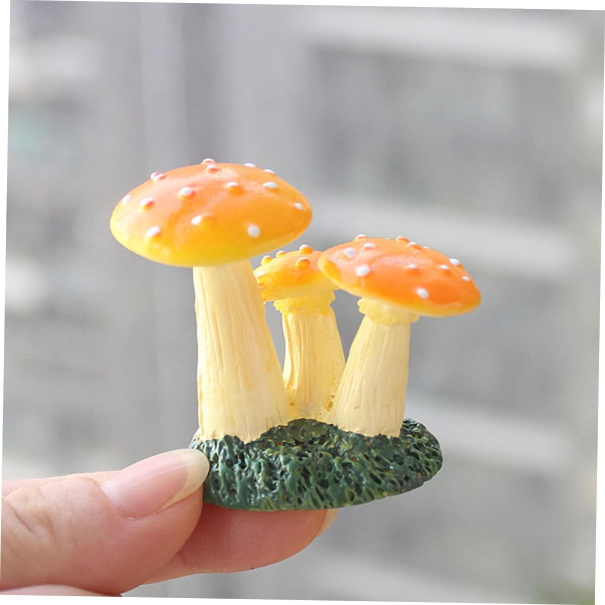 TOYANDONA Lot De 4 Décorations De Jardin en Forme De Champignon Artificiel Décoration Murale en Forme De Champignon Accessoires pour Bonsaï Décoration Miniature en Résine