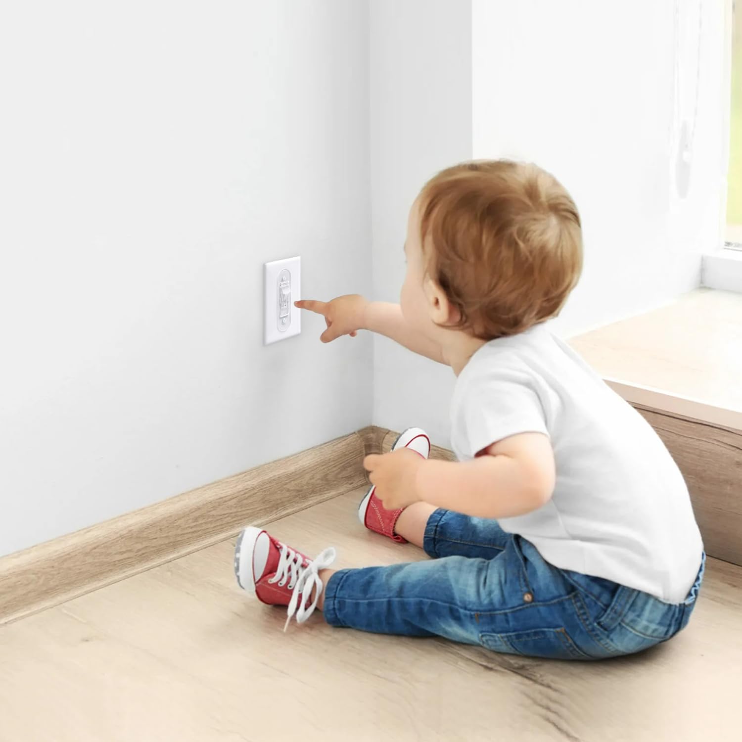 Wall Switch Guard, Childproof Light Switch Cover Guard | Toggle Style | Light Switch Protection | Lock Toggle Switch in On or Off Position | 1 Pack, Clear