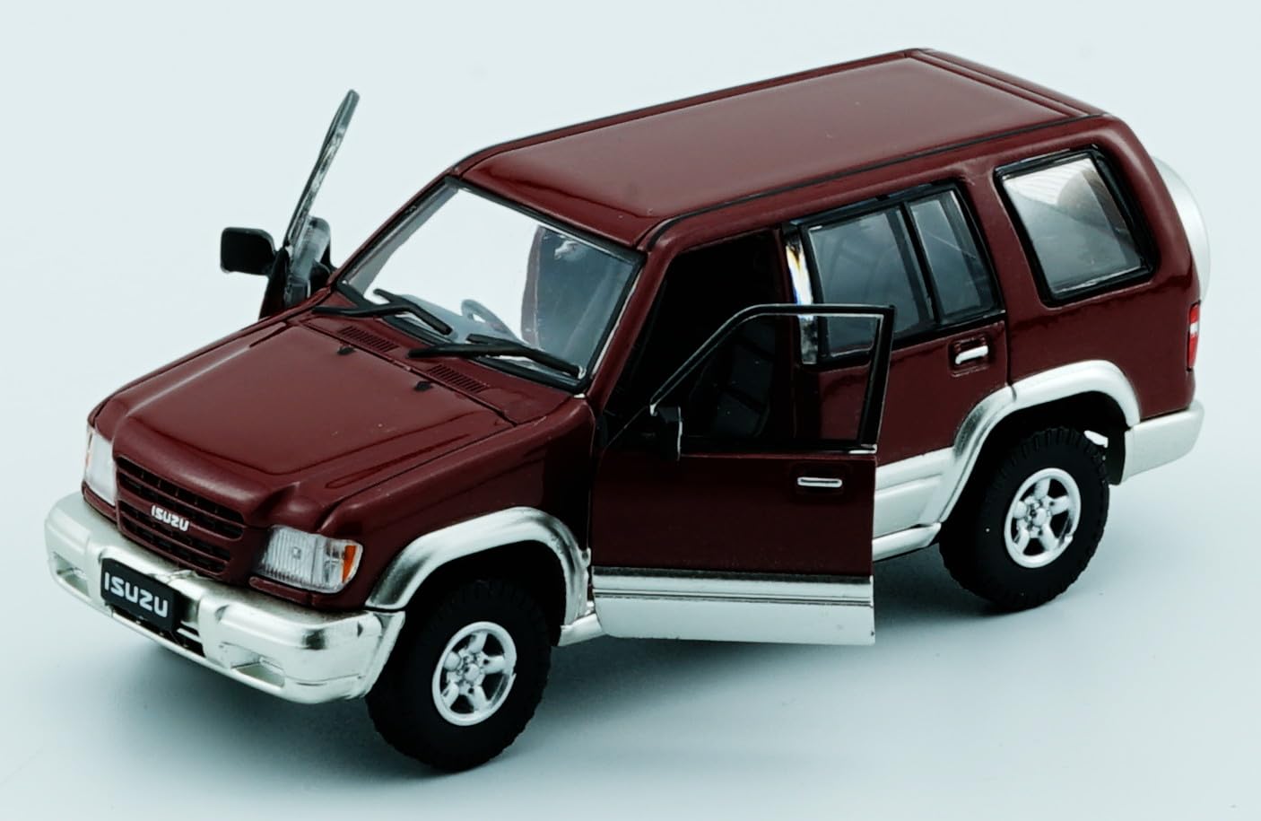 Amazon | BM CREATIONS 1/64 いすゞ ビッグホーン 1998-2002