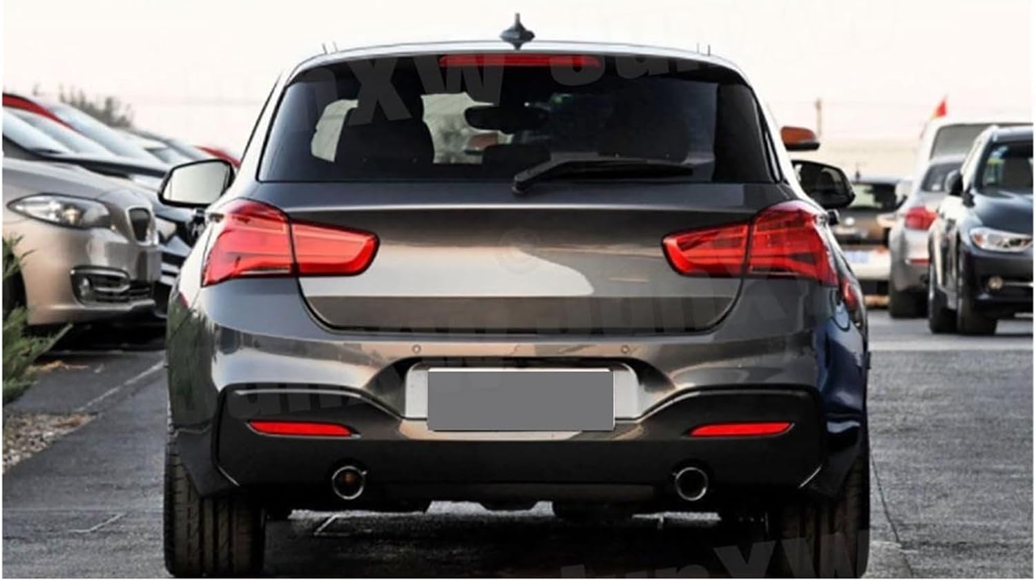 リアディフューザーバンパーリップスポイラー、ランプリアバンパーカースタイリング付き。BMW 1 シリーズ F20 M スポー 【リアディフューザーアウディ】