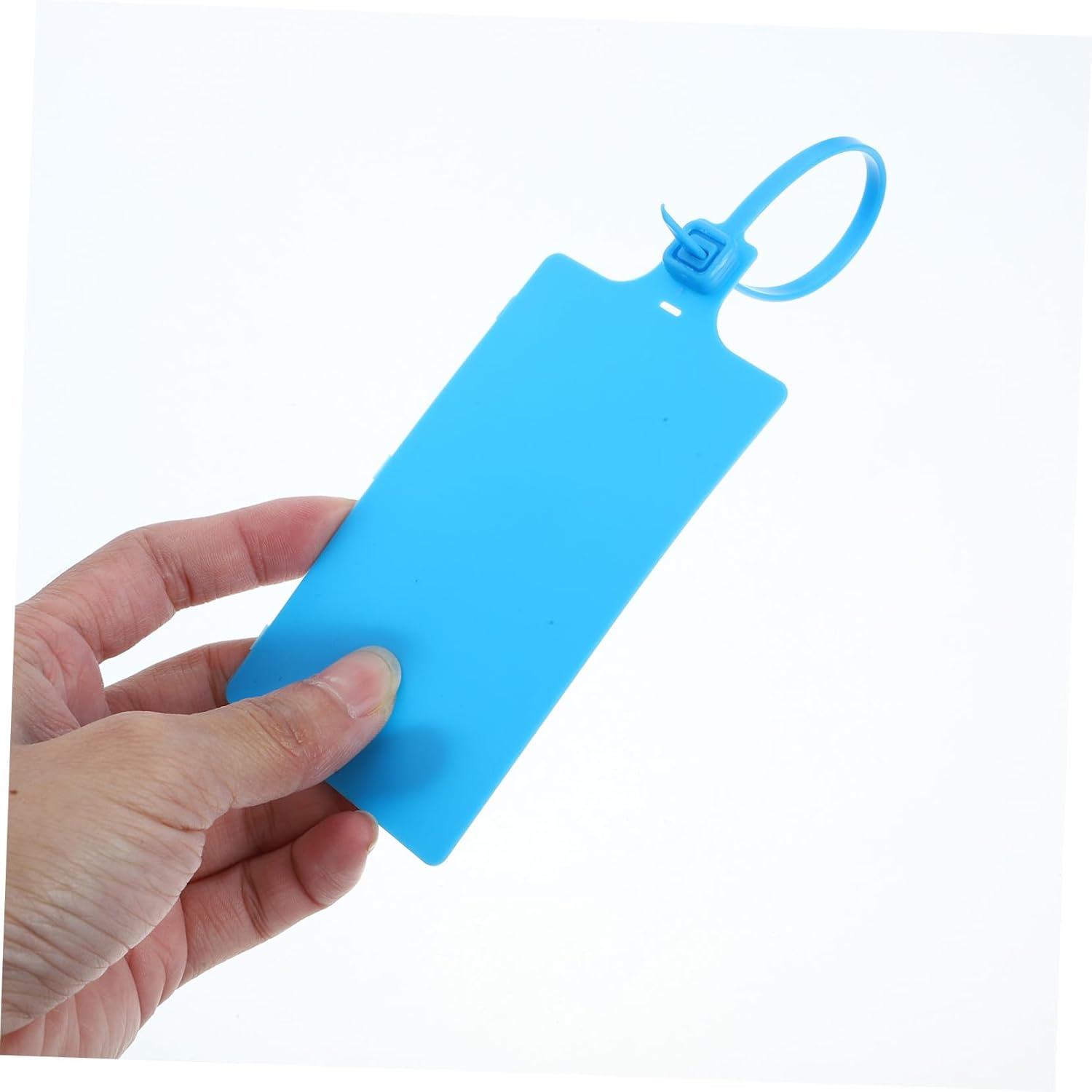 Didiseaon 100pcs Blue Plastic Shipping Labels with Strings 5.8x100mm Logistics Hanging Tags Luggage Tag Labeling for Packaging and Inventory Management