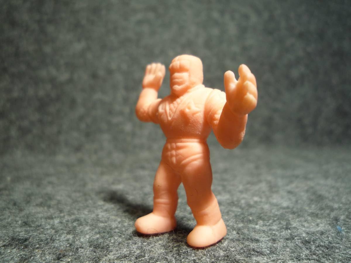 【肌色・台座付き・キン消し・コンプ品・キン肉マン・ペールオレンジ】 肌色・台座付き・キン消し・コンプ品・キン肉マン・ペールオレンジ】