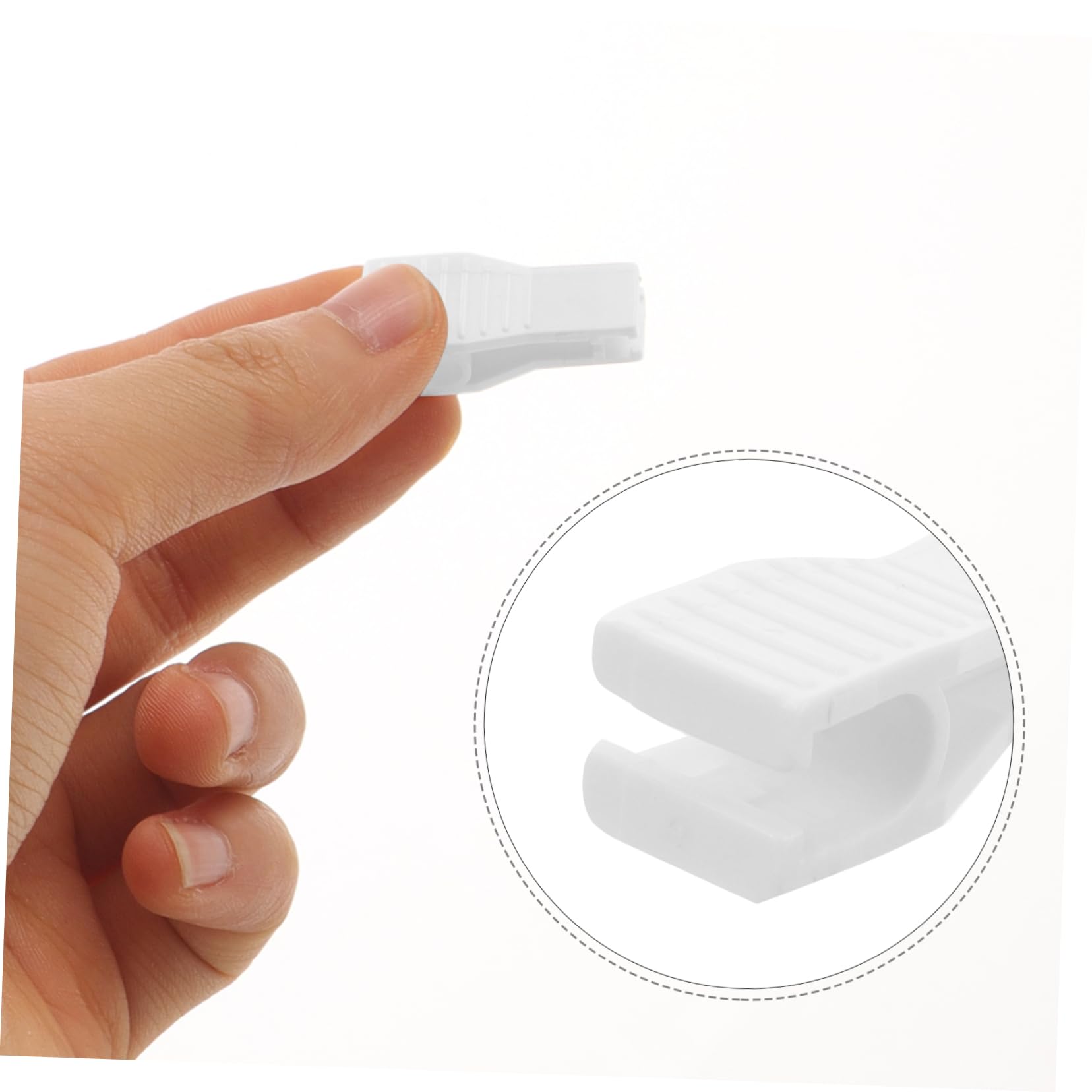 Beatifufu 10pcs Fuse Insert Clip Car Tools Auto Accessory Automotive Fuse Puller Fuse Removal Tool Automotive Tools Fuse Puller Tool Car Fuse Puller Fuse Extraction Tools Plastic White