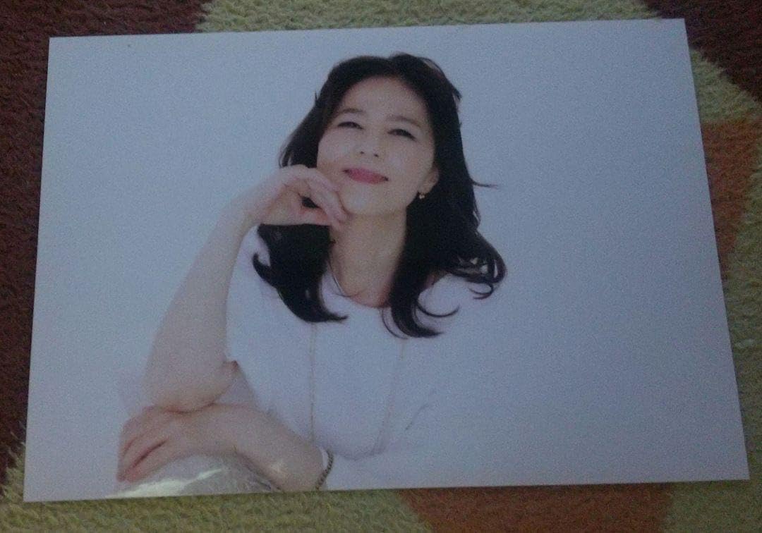 Amazon.co.jp: 石野 真子さん2021年 2L判写真 3枚セット ファンクラブ