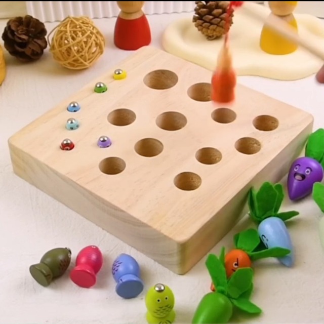 Dr. MUYA Juguetes Montessori Magnéticos - Libro Y 28 Piezas De Madera Con Números Y Formas - Rotulador Incluido - Aprendizaje Interactivo Para Niños De 2, 3 Y 4 Años - Regalo Educativo