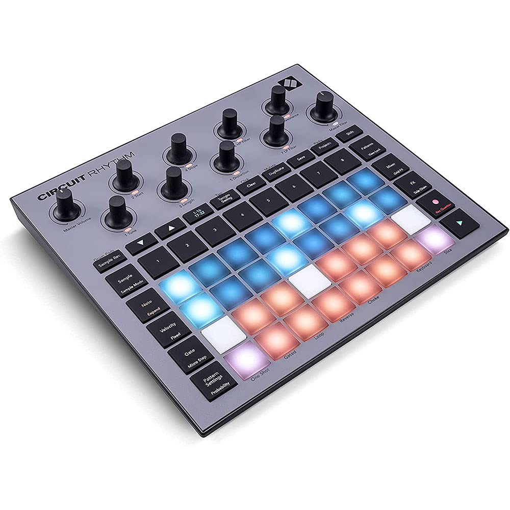 Novation Circuit Tracks・32GBカード付き Novation Circuit Tracks・32GBカード付き Amazon.com: Novation