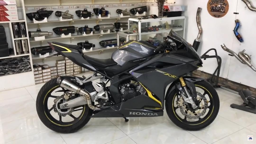 CBR250RR スリップオンマフラー　Sc project　汎用 Amazon.co.jp: CBR250RR スリップオンマフラー Sc project 汎用 : 車