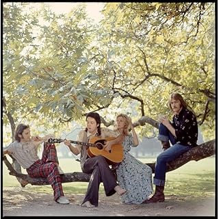 Wings: The Story of a Band on the Run Hardcover – November 4, 2025 - Les Beatles, Paul McCartney, John Lennon, RIngo Starr, George Harrison Wings: The Story of a Band on the Run Hardcover – November 4, 2025 – Image 3