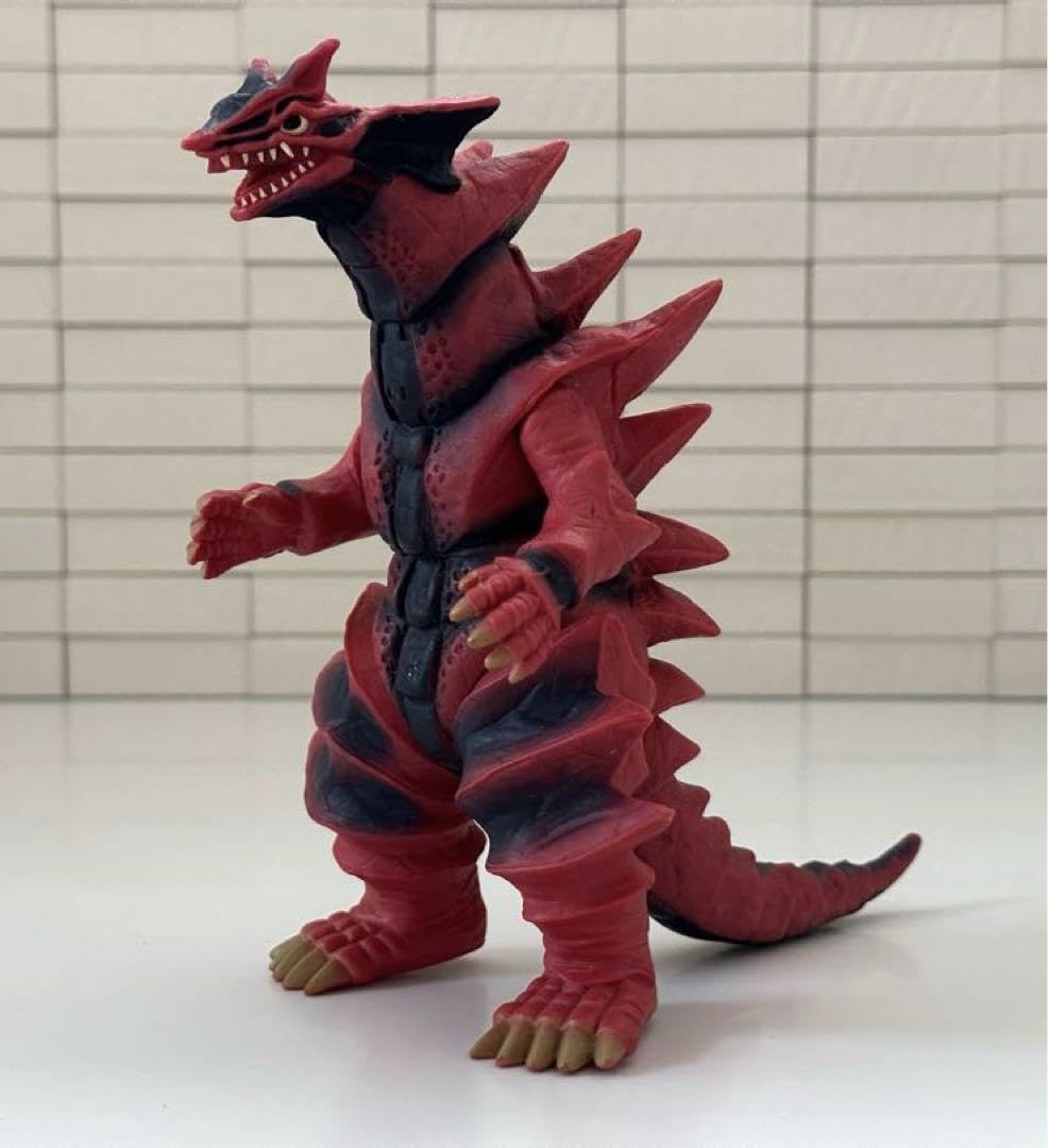 Amazon.co.jp: ウルトラ怪獣 破壊獣 モンスアーガー 1997 ソフビ